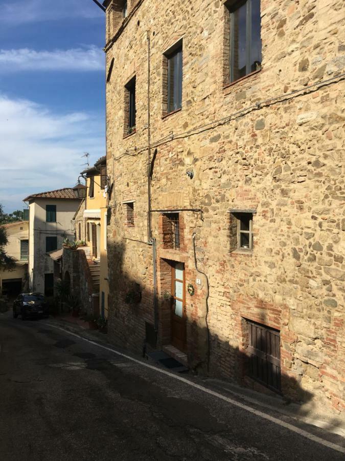 Loft De' Riccardi Leilighet Chianni Eksteriør bilde